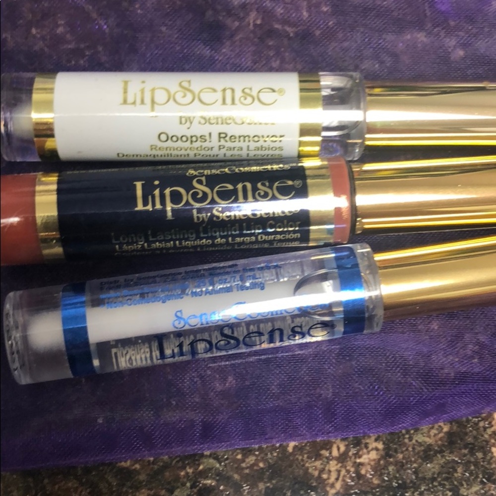 LipSense Lip Set - Picture 2 of 3